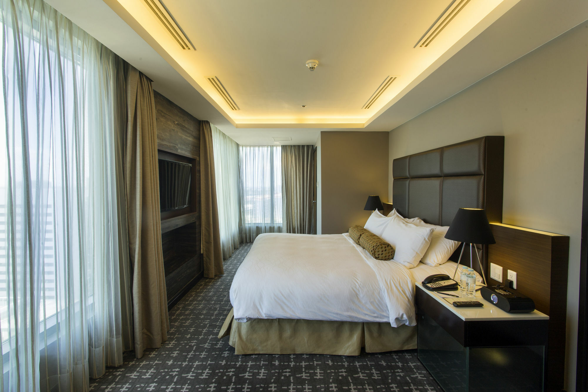 The Bellevue Manila Hotel Muntinlupa City Ngoại thất bức ảnh